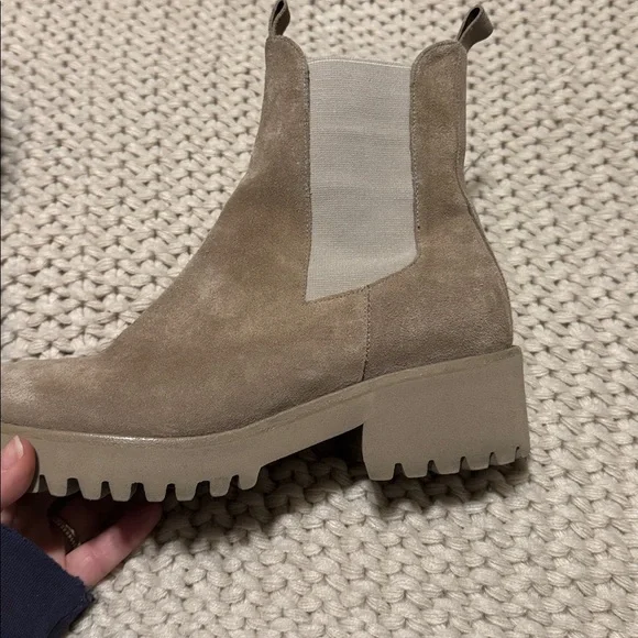 Freda Salvador Brooke Rain Resistant Boot - Picture 7 of 8